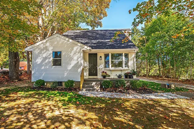 $639,000 | 68 Highway 108, Newfields, NH 03856