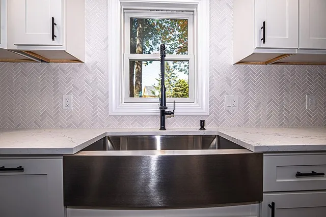 $639,000 | 68 Highway 108, Newfields, NH 03856