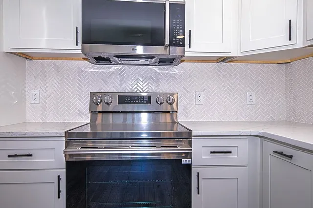 $639,000 | 68 Highway 108, Newfields, NH 03856