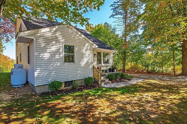 $639,000 | 68 Highway 108, Newfields, NH 03856