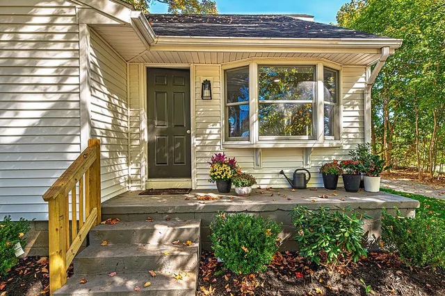 $639,000 | 68 Highway 108, Newfields, NH 03856