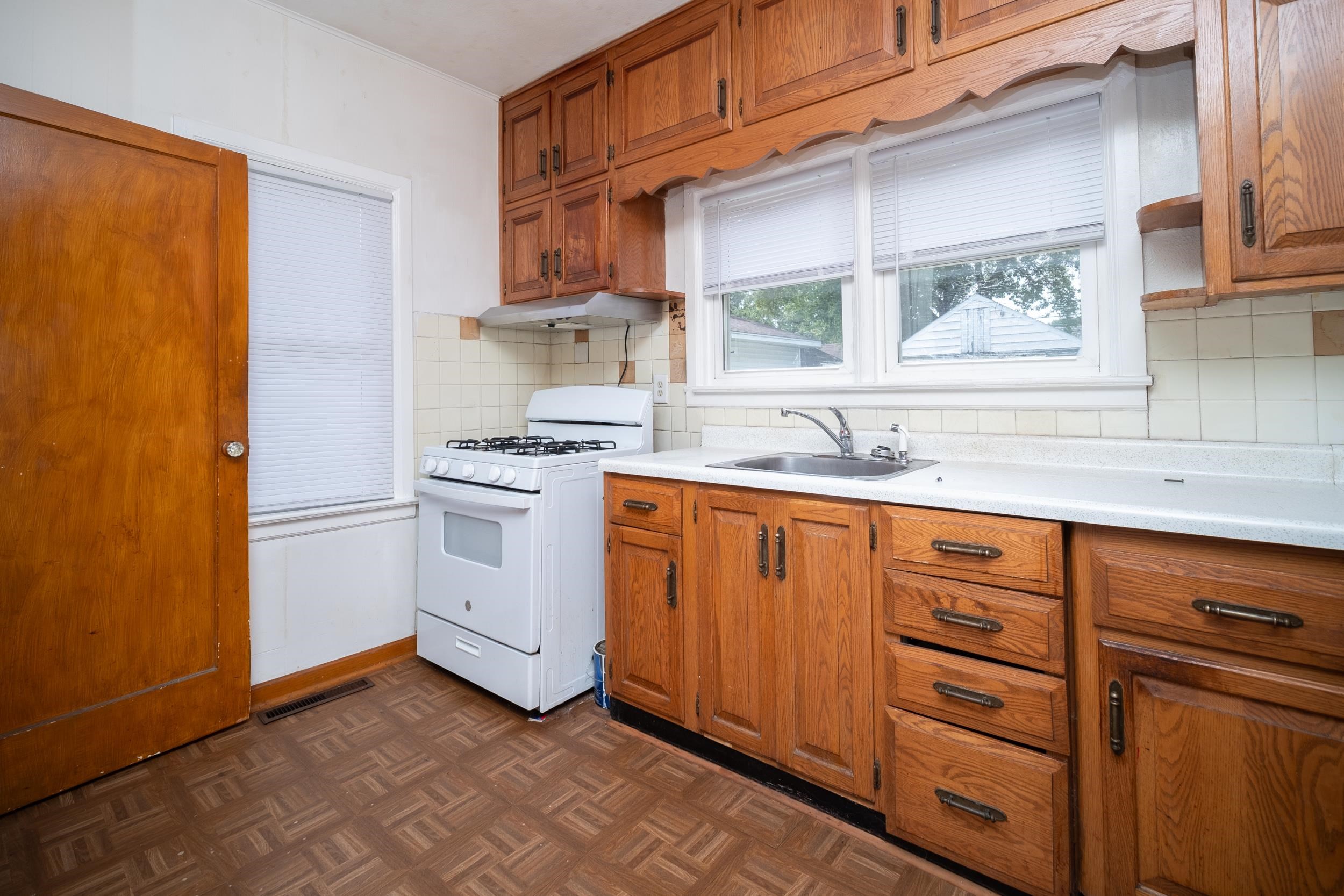129 East Riverside Boulevard Loves Park, IL 61111 - Photo 7 of 20