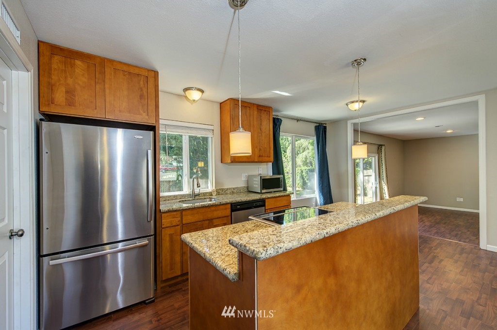 103 219th Place Southeast Bothell, WA 98021 - Photo 6 of 15