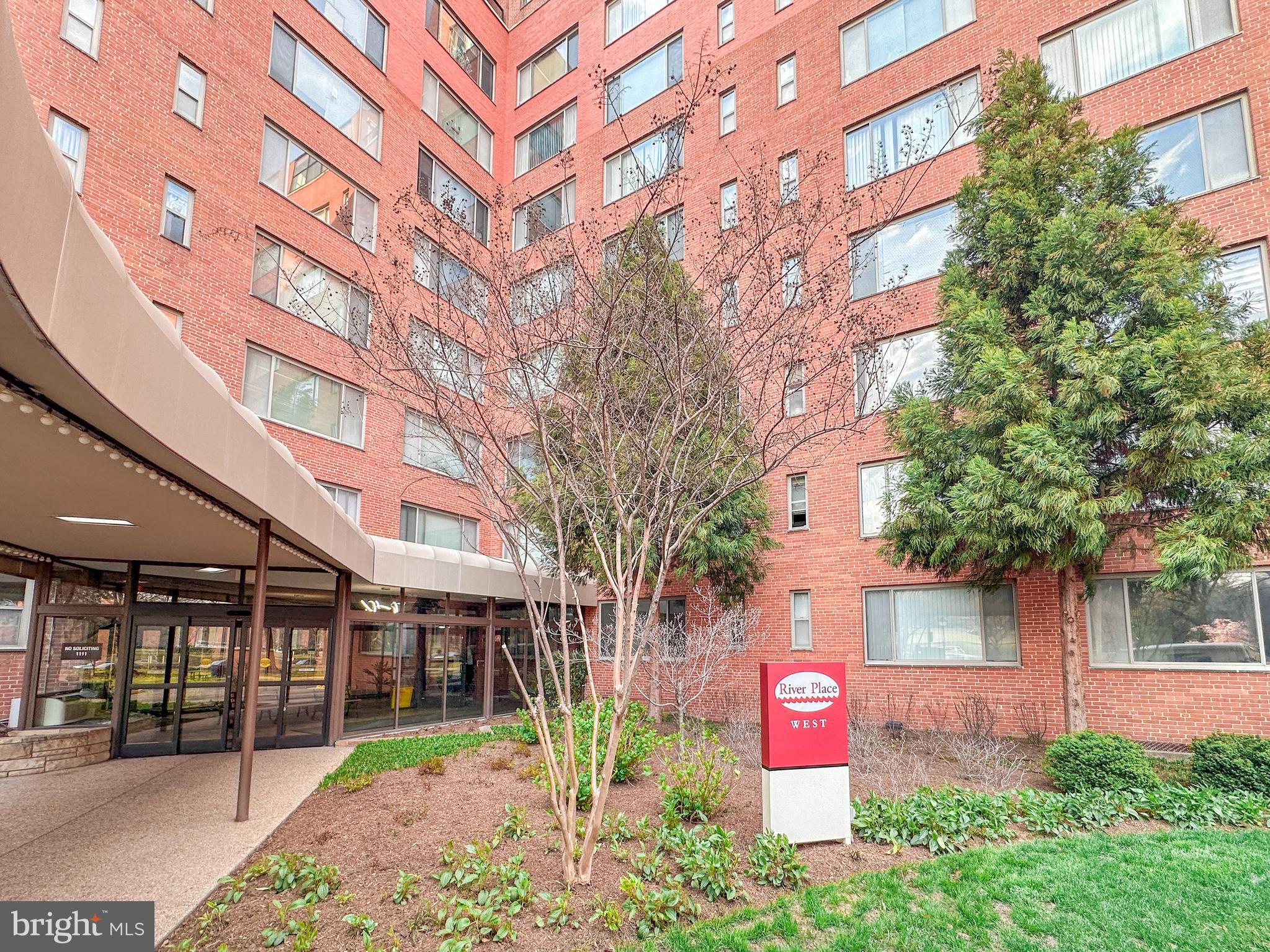1111 Arlington Boulevard, Unit 615 Arlington, VA 22209 - Photo 2 of 37 front view of a building