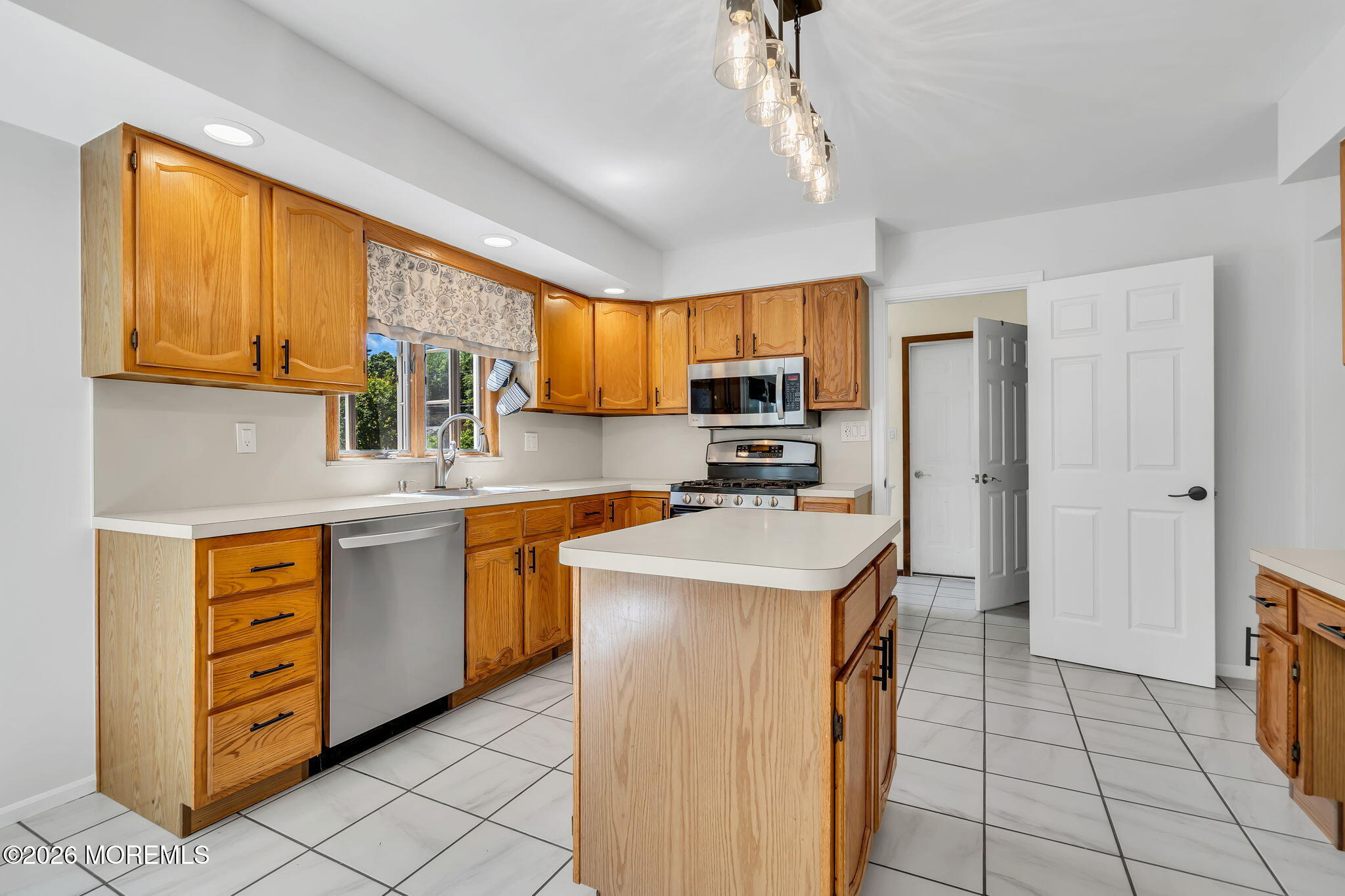 43 South Westfield Road Howell, NJ 07731 - Photo 28 of 69 32-web-or-mls-DSC08307