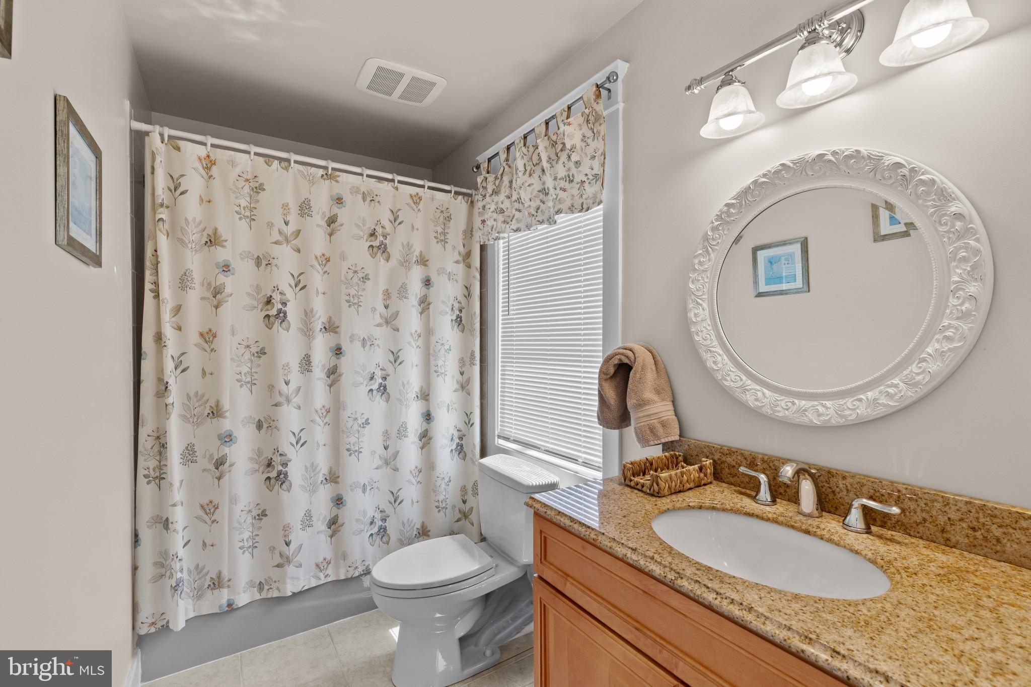 3733 Thomas Point Road Annapolis, MD 21403 - Photo 26 of 46 Full bath