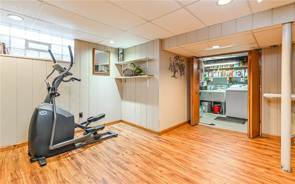 463 Inwood Road Pittsburgh, PA 15237 - Photo 24 of 47 a view of a room with gym equipment
