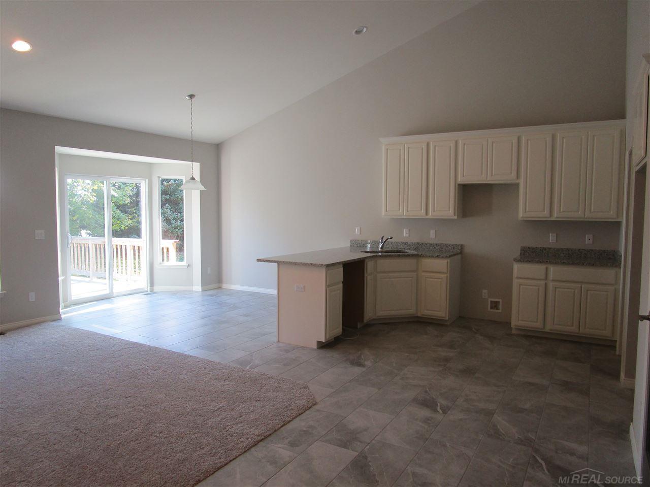 47372 Mariners New Baltimore, MI 48051 - Photo 5 of 14