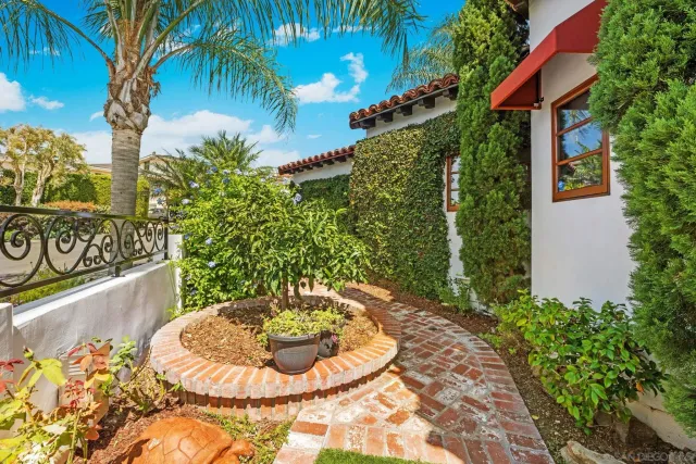 $2,950,000 | 4435 Conde Place, San Diego, CA 92103