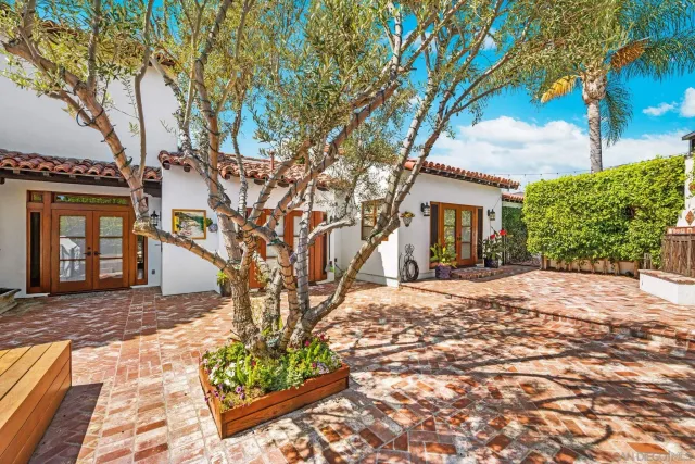 $2,950,000 | 4435 Conde Place, San Diego, CA 92103