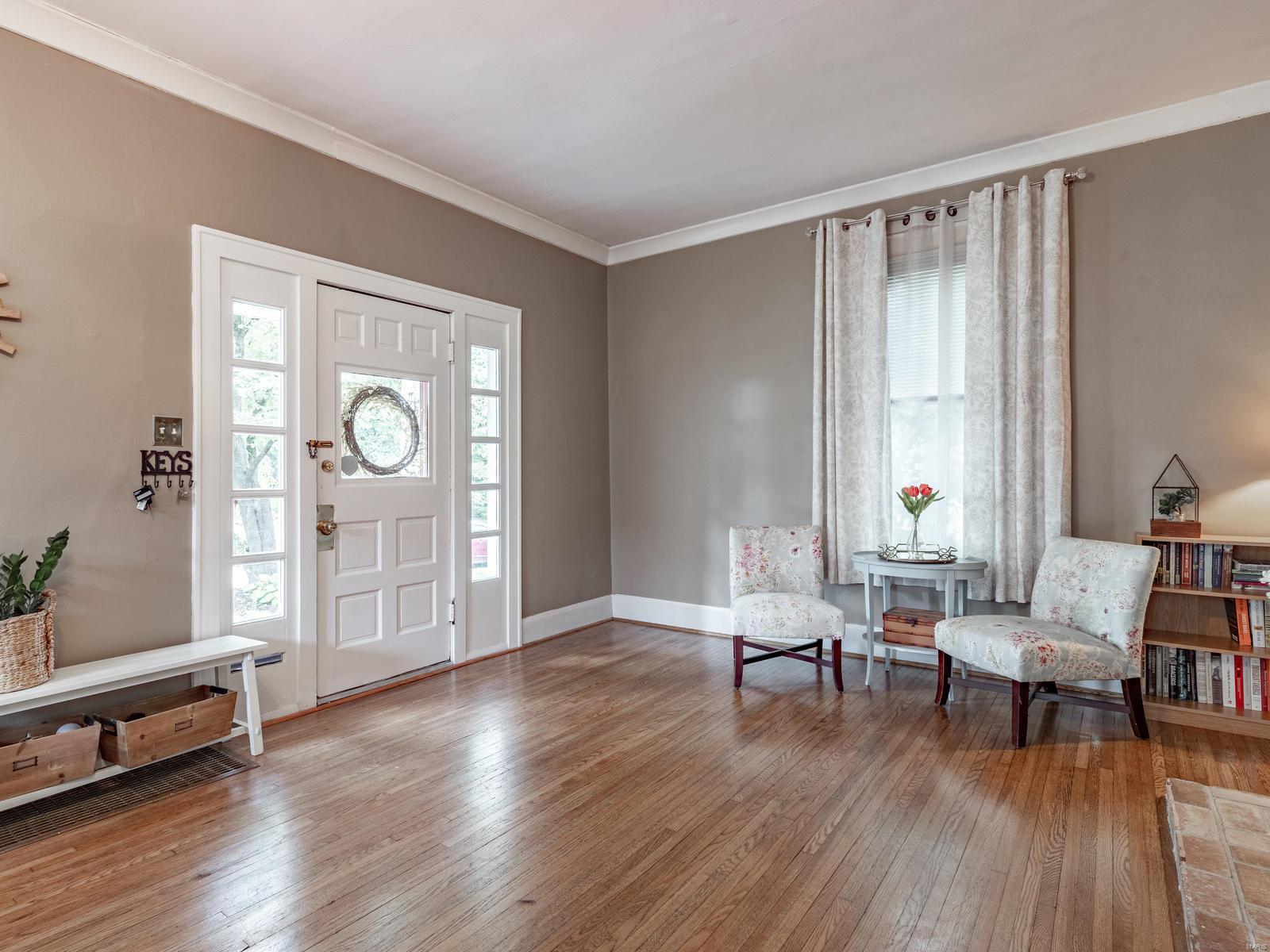 467 East Jackson Road St. Louis, MO 63119 - Photo 3 of 27 Gallery Image 3