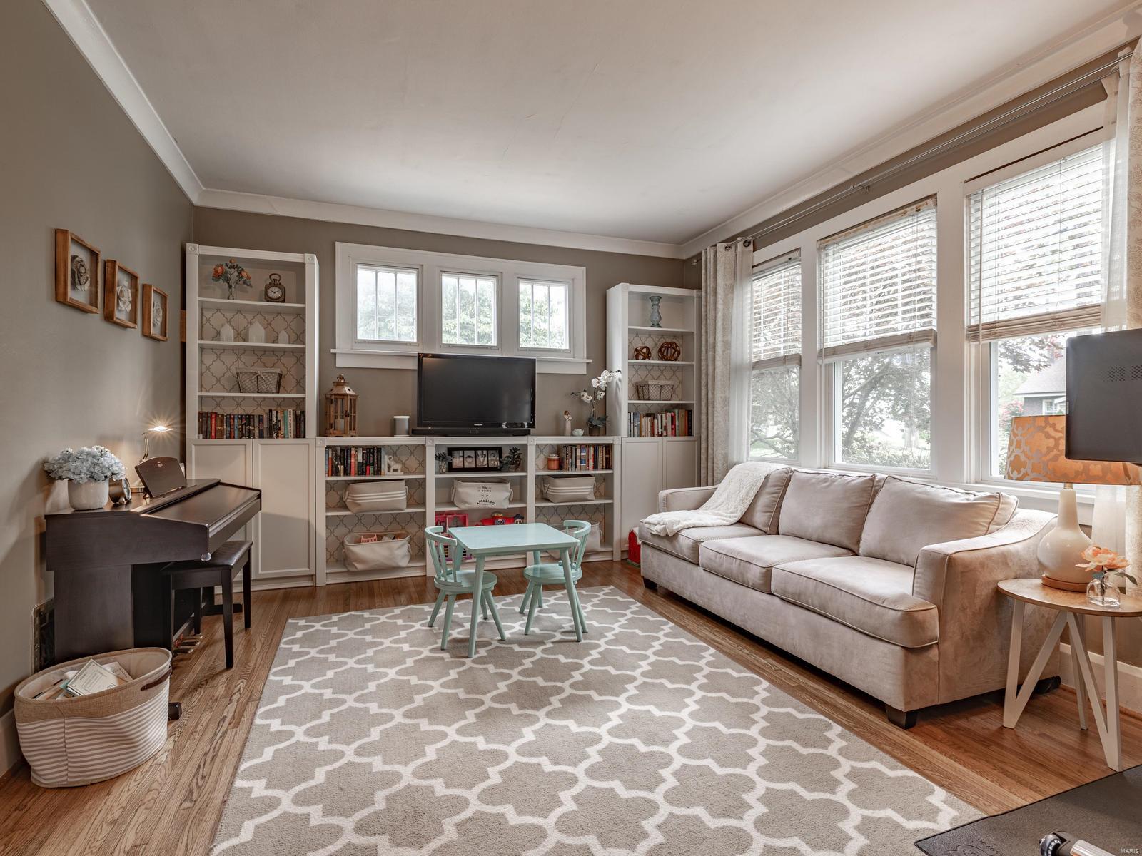 467 East Jackson Road St. Louis, MO 63119 - Photo 6 of 27 Gallery Image 6