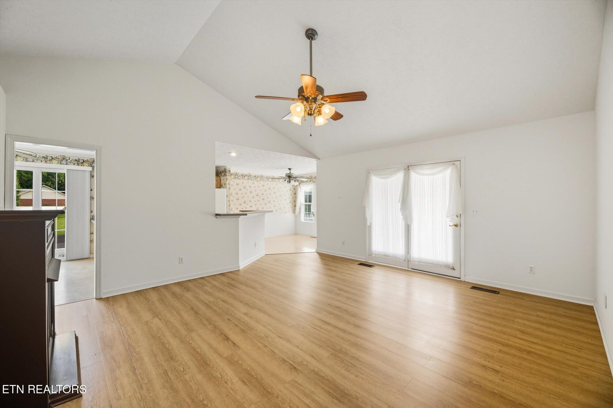 702 Highway 307 Athens, TN 37303 - Photo 8 of 20