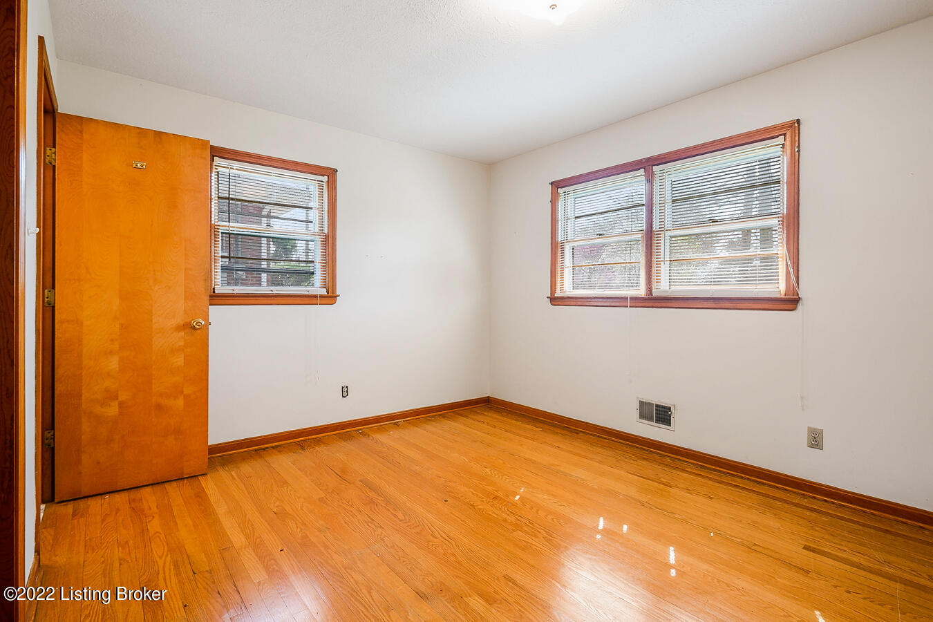 6905 Fernhaven Road Louisville, KY 40228 - Photo 43 of 56 43