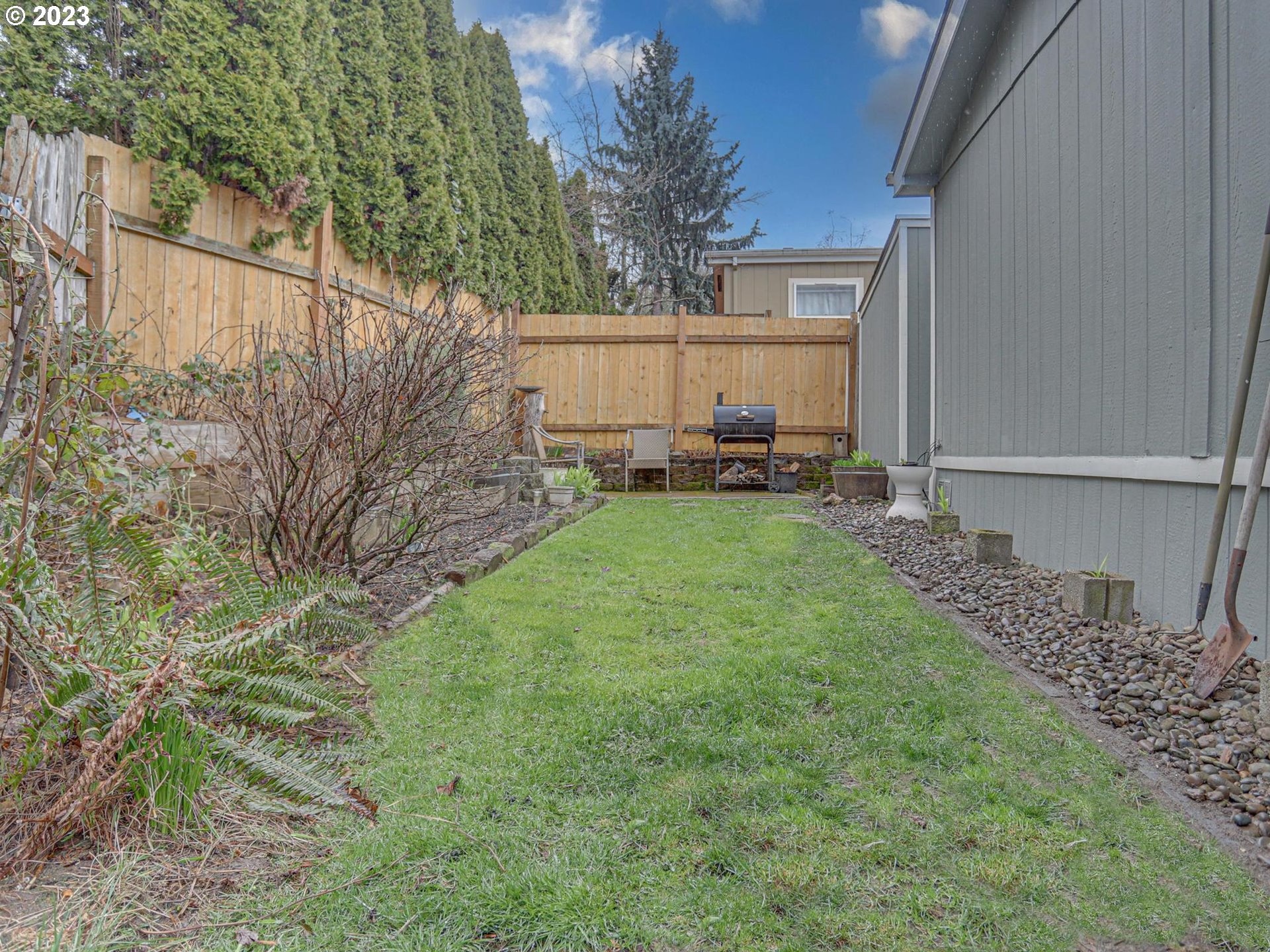 1819 Southeast Orient Drive, Unit 1 Gresham, OR 97080 - Photo 29 of 30 a view of back yard of the house