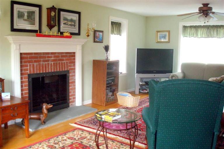 17 Windsor Road Sandwich, MA 02563 - Photo 4 of 14 Additional Photo