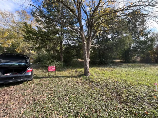 a view of a golf course