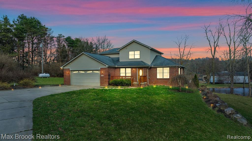 6426 Oak Grove Road Howell, MI 48855 - Photo 2 of 56