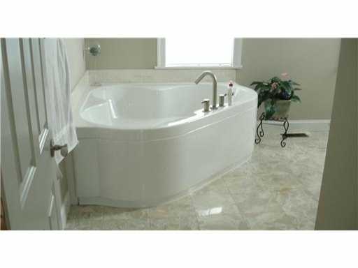2 Arches Road Charlestown, RI 02813 - Photo 7 of 16 Master Bath/Spa.