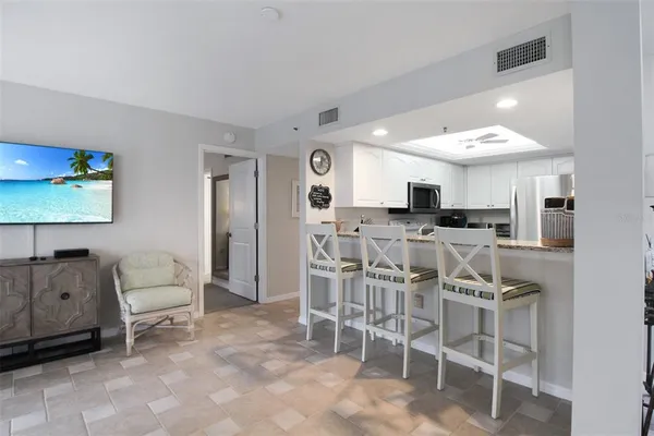 $7,400 | 1338 Siesta Bayside Drive, Unit 1338C, Sarasota, FL 34242