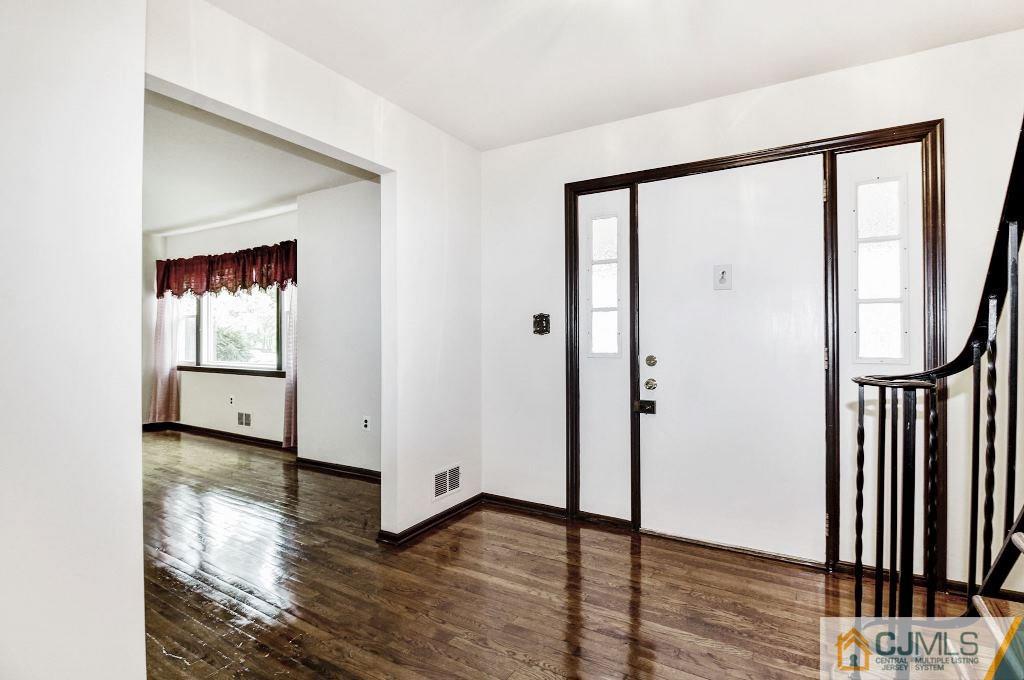 3 Rieder Court Somerset, NJ 08873 - Photo 2 of 22 Gallery Image 2