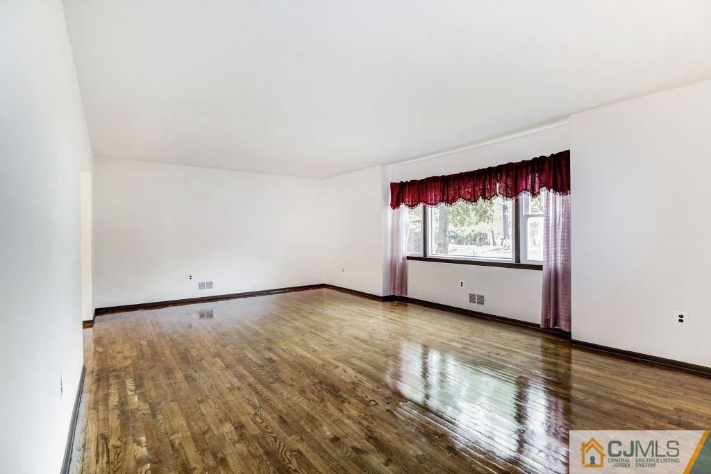 3 Rieder Court Somerset, NJ 08873 - Photo 4 of 22 Gallery Image 4