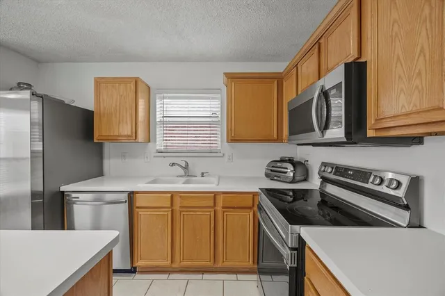 $2,400 | 703 Primrose Lane, Rockwall, TX 75032