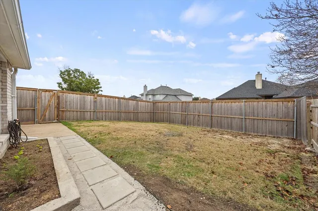 $2,400 | 703 Primrose Lane, Rockwall, TX 75032