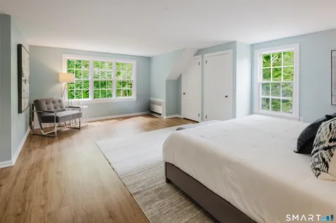 $2,395,000 | 3 Holmewood Lane, New Canaan, CT 06840