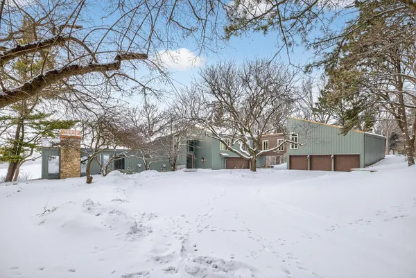 $1,300,000 | 1409 Weatherhill Road Southwest, Rochester, MN 55902