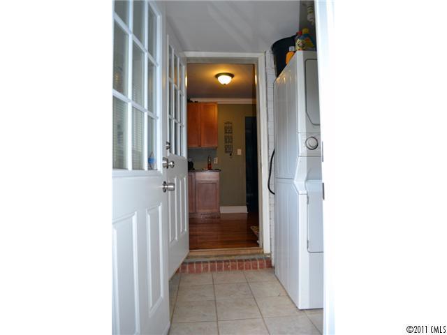 1708 Brook Road Charlotte, NC 28205 - Photo 8 of 12 Gallery Image 8