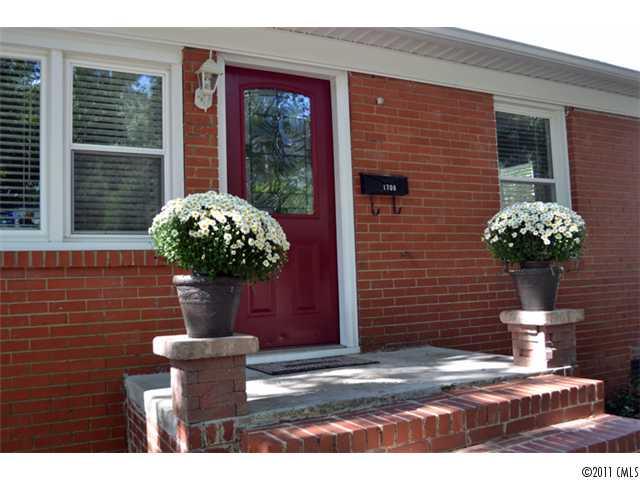 1708 Brook Road Charlotte, NC 28205 - Photo 10 of 12 Gallery Image 10