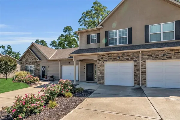 $920,000 | 9411 North Adrian Avenue, Kansas City, MO 64154