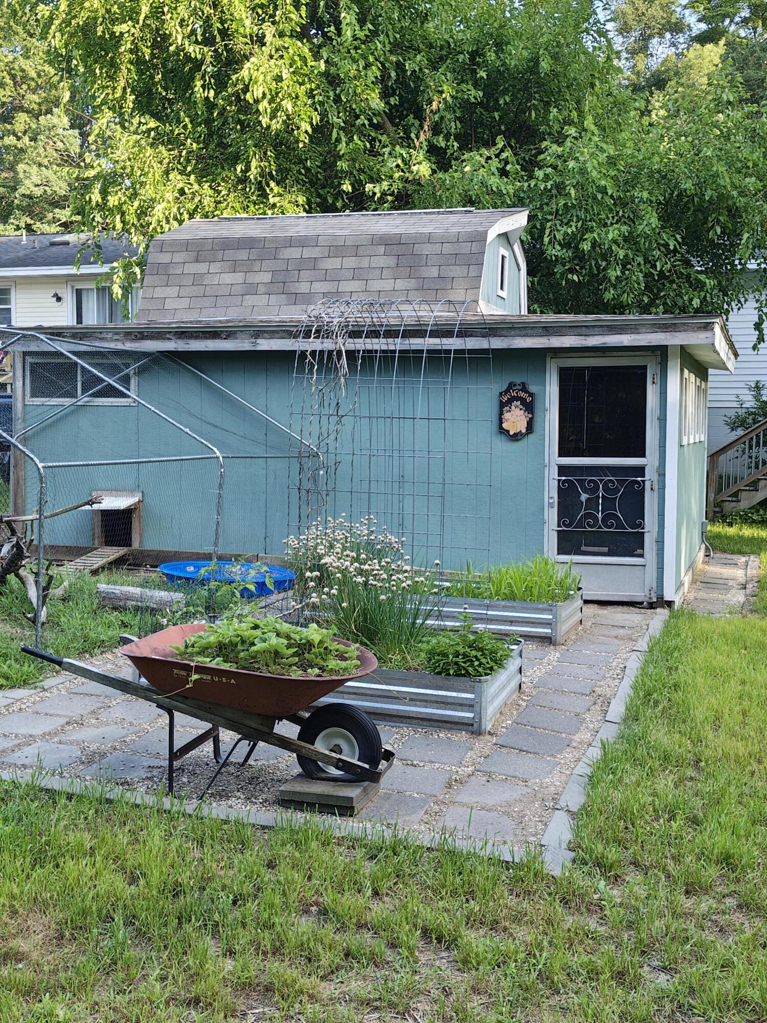 816 Benston Road Whitehall, MI 49461 - Photo 28 of 38 Garden Shed