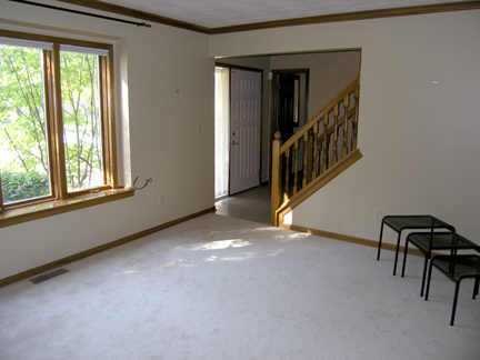 986 Riva Ridge Boulevard Columbus, OH 43230 - Photo 2 of 5