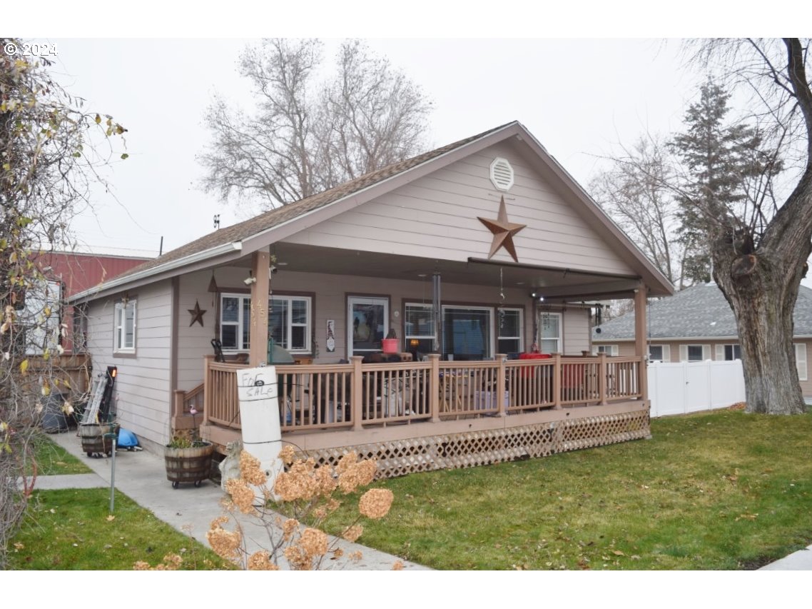 454 East Main Street Athena, OR 97813 - Photo 2 of 36