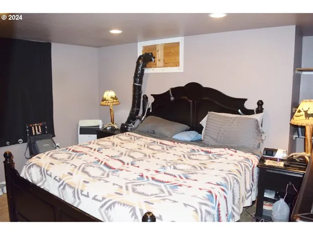 $359,000 | 454 East Main Street, Athena, OR 97813