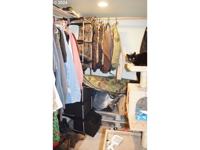 $359,000 | 454 East Main Street, Athena, OR 97813