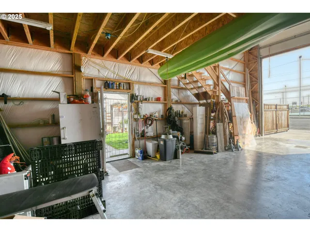 $359,000 | 454 East Main Street, Athena, OR 97813