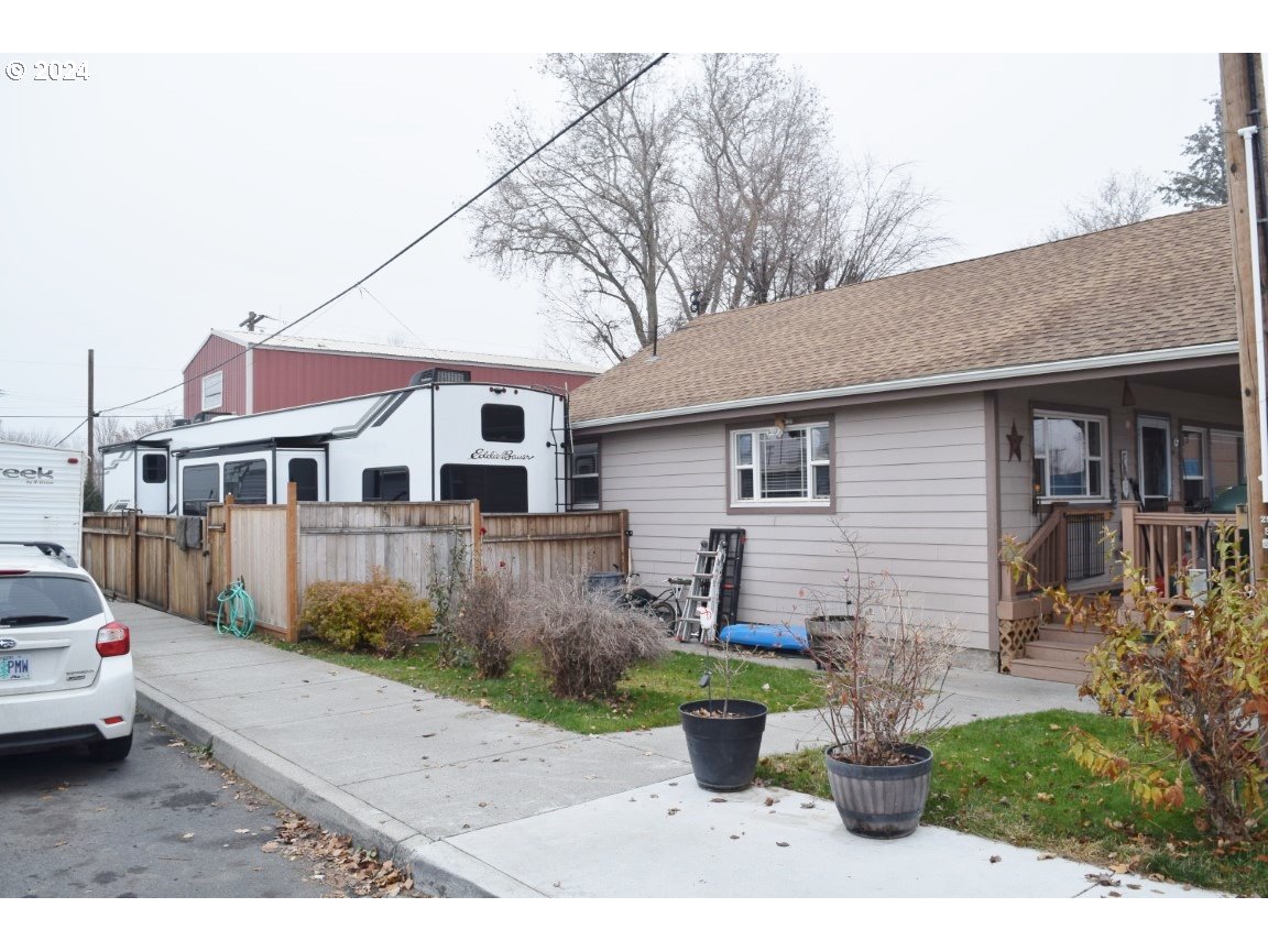 454 East Main Street Athena, OR 97813 - Photo 4 of 36