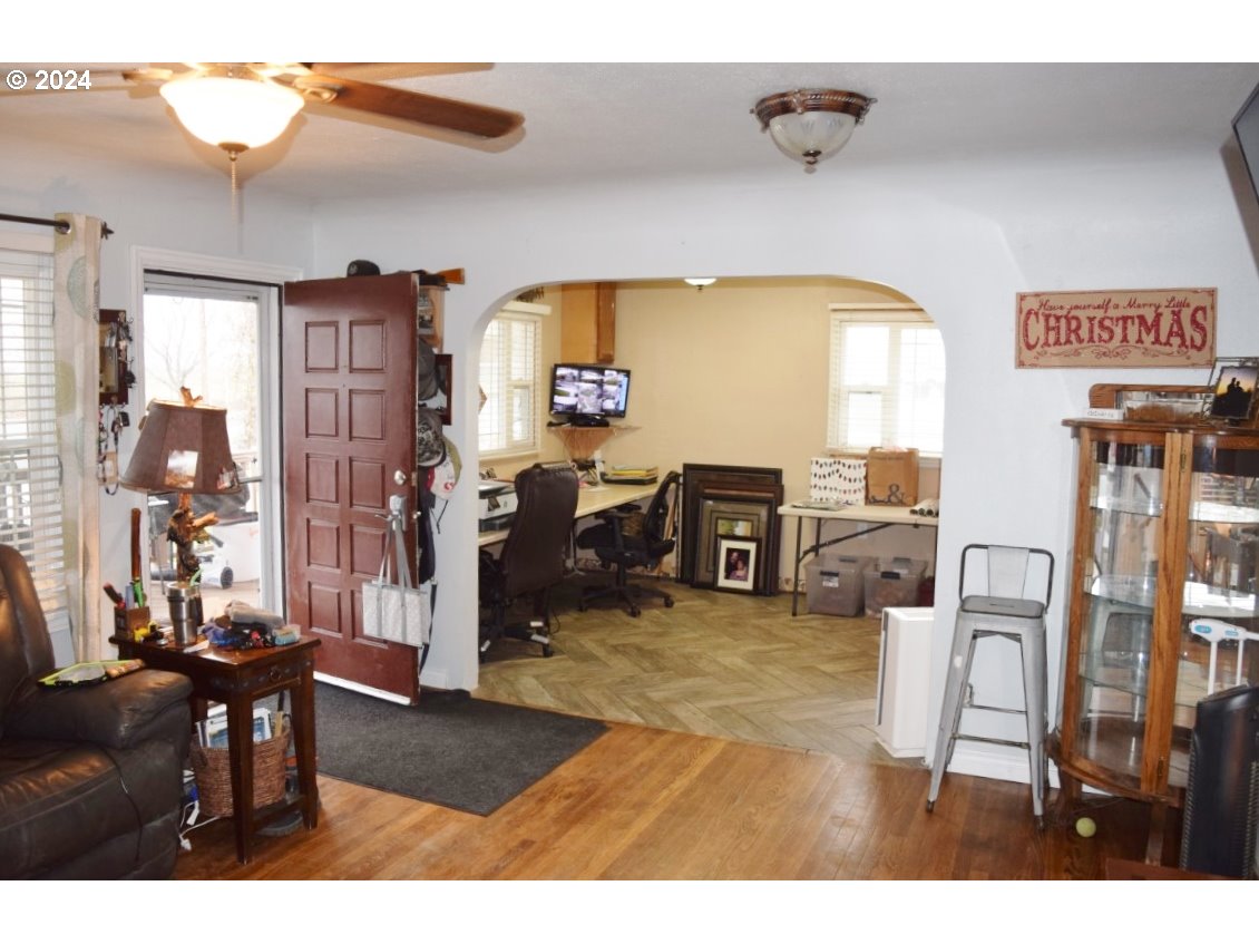 454 East Main Street Athena, OR 97813 - Photo 6 of 36