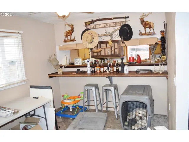 $359,000 | 454 East Main Street, Athena, OR 97813