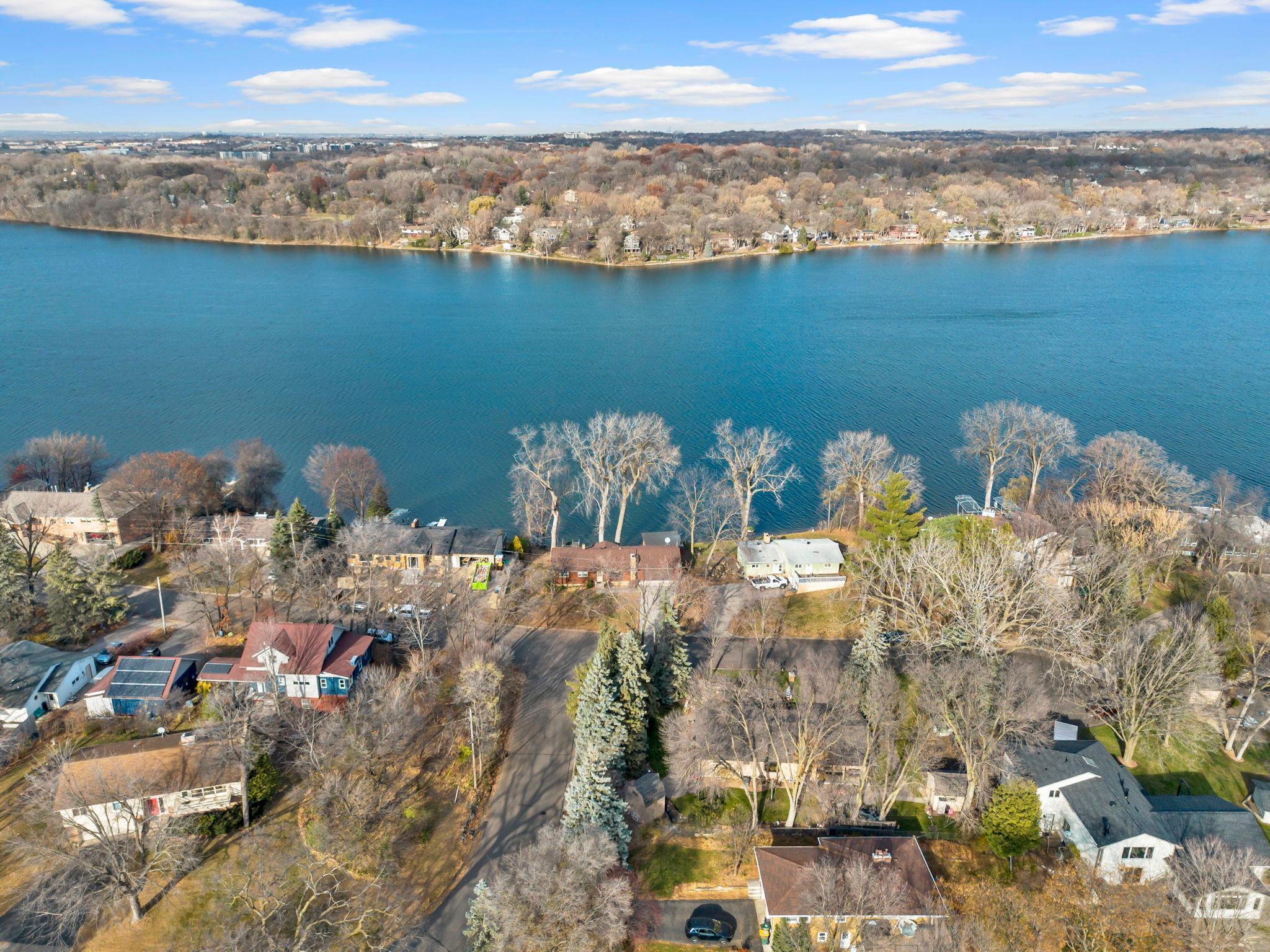 335 Maple Island Road Burnsville, MN 55306 - Photo 1 of 1 Gallery Image 1