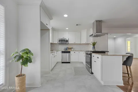 $255,000 | 307 Celeste Drive, New Iberia, LA 70560