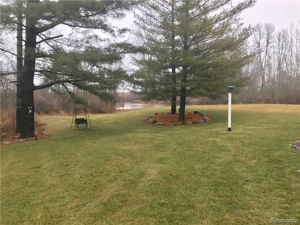 1546 Old Shore Road Harbor Beach, MI 48441 - Photo 8 of 46 FullSizeRender (52).jpg