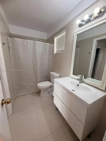 $1,800 | 20200 Northeast 27th Court, Unit 35, Aventura, FL 33180