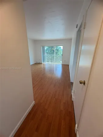 $1,800 | 20200 Northeast 27th Court, Unit 35, Aventura, FL 33180