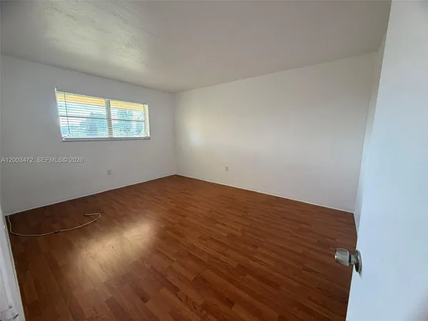 $1,800 | 20200 Northeast 27th Court, Unit 35, Aventura, FL 33180