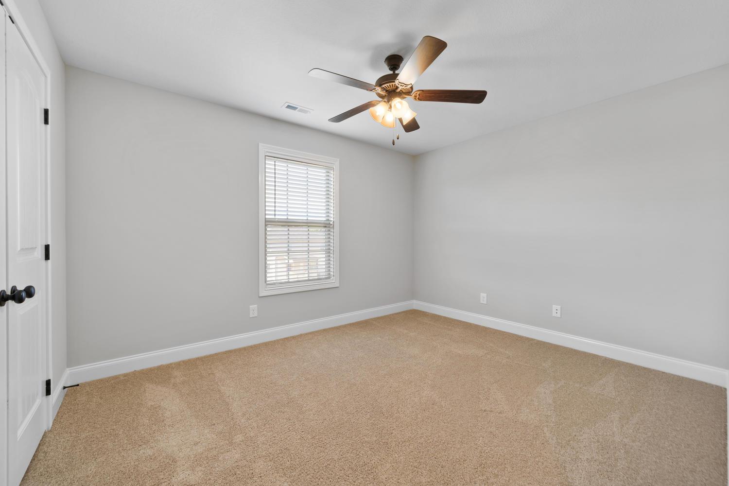 100 Locust Run Clarksville, TN 37043 - Photo 17 of 21 Gallery Image 17