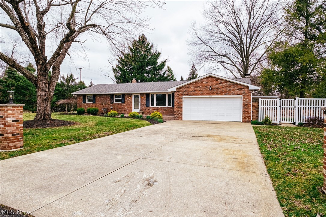5225 Trent Road Northwest Canton, OH 44708 - Photo 1 of 28 Gallery Image 1